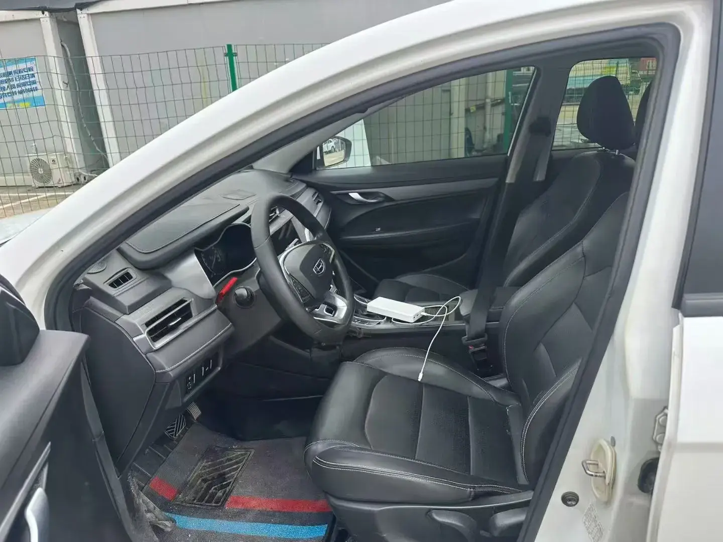 2021 GEELY EMGRAND thumbnail 4