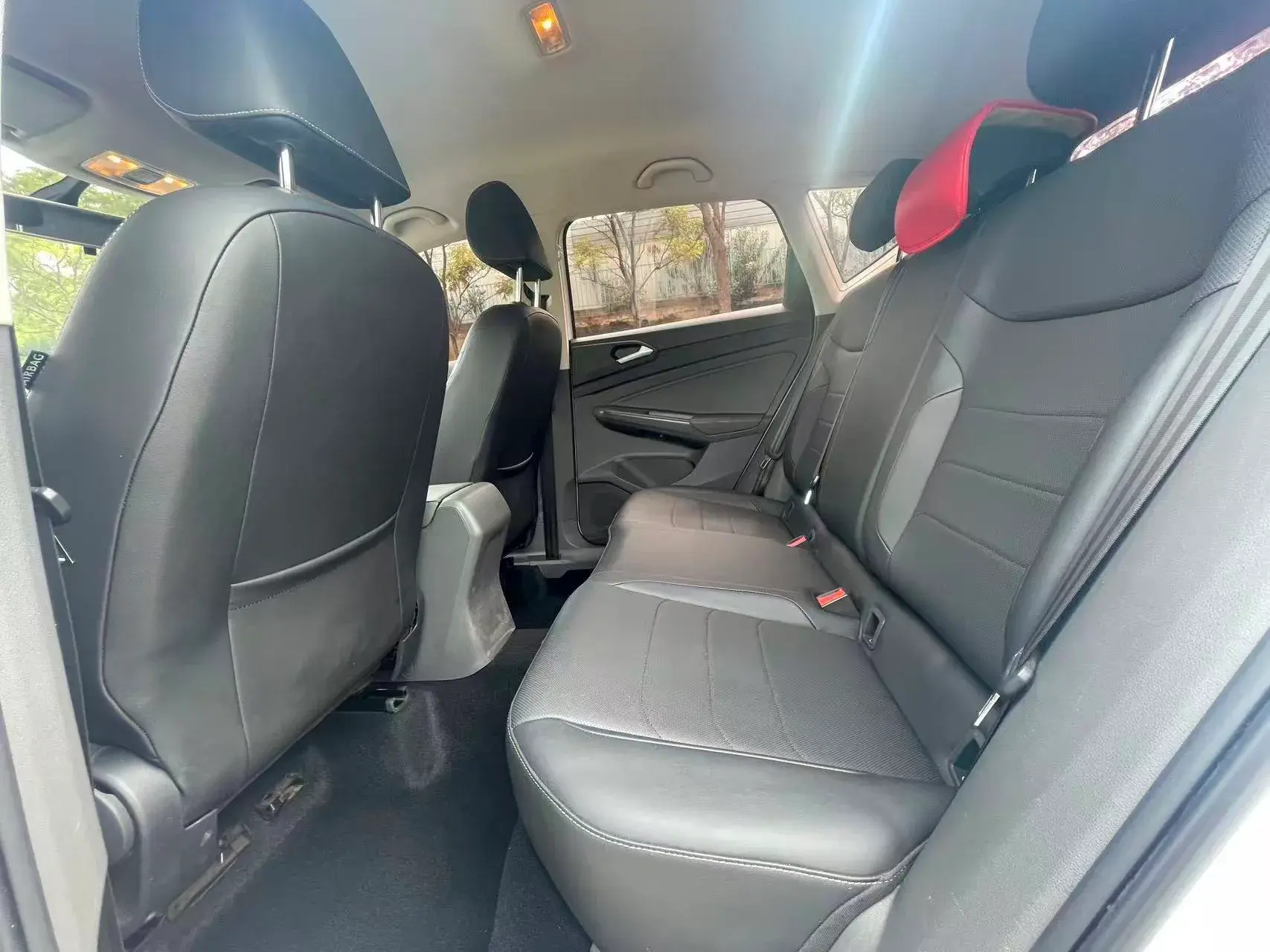 2019 JETTA VS5 thumbnail 4