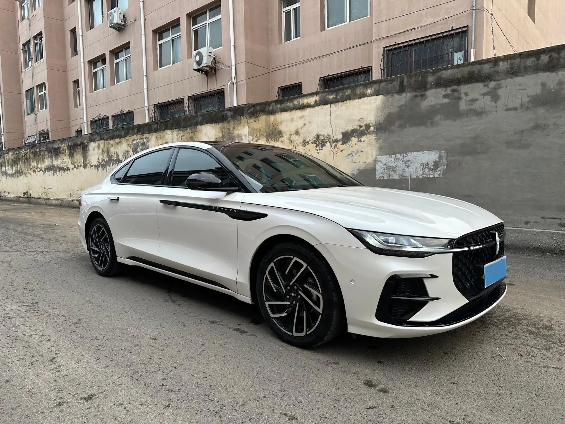 2022 LINCOLN Z thumbnail 3