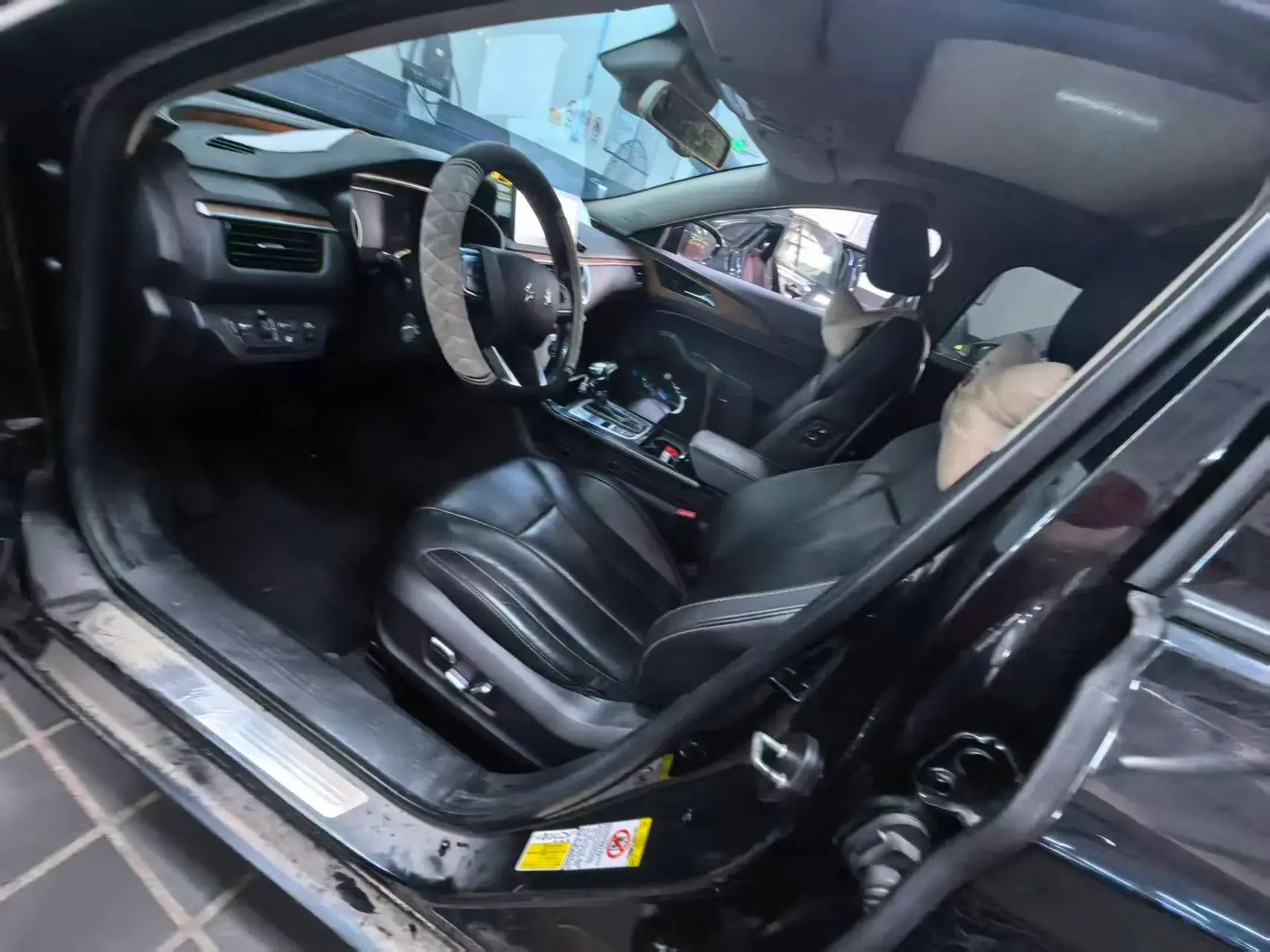 2018 HONGQI H5 thumbnail 2