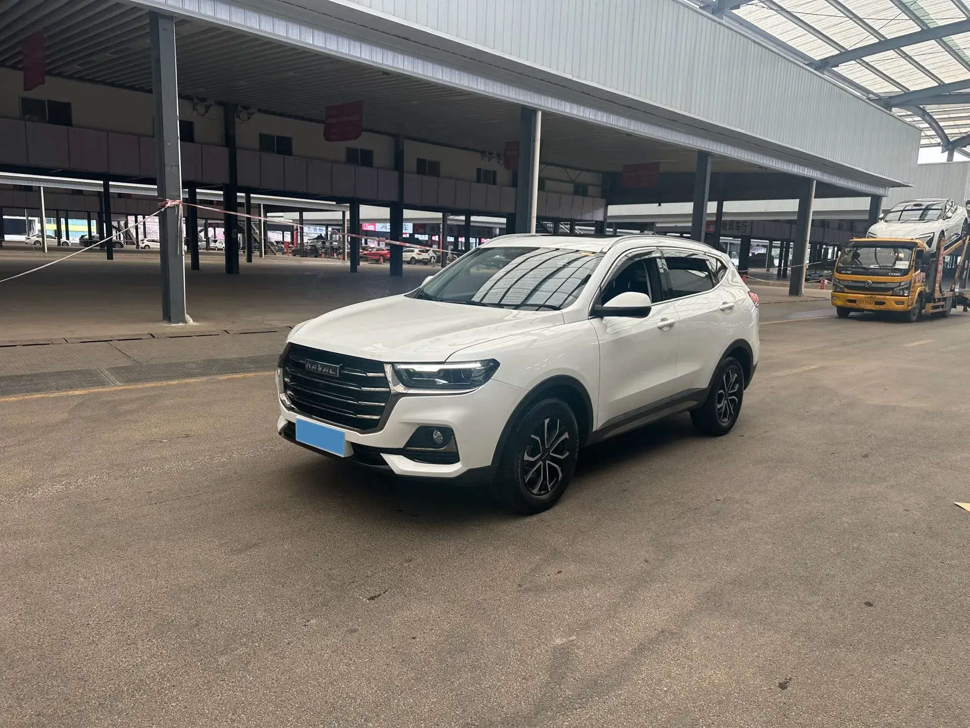 2021 HAVAL H6 view 1