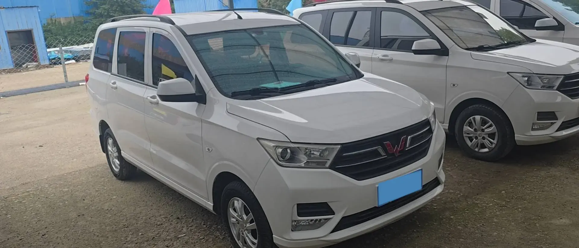 2018 WULING HONGGUANG thumbnail 3