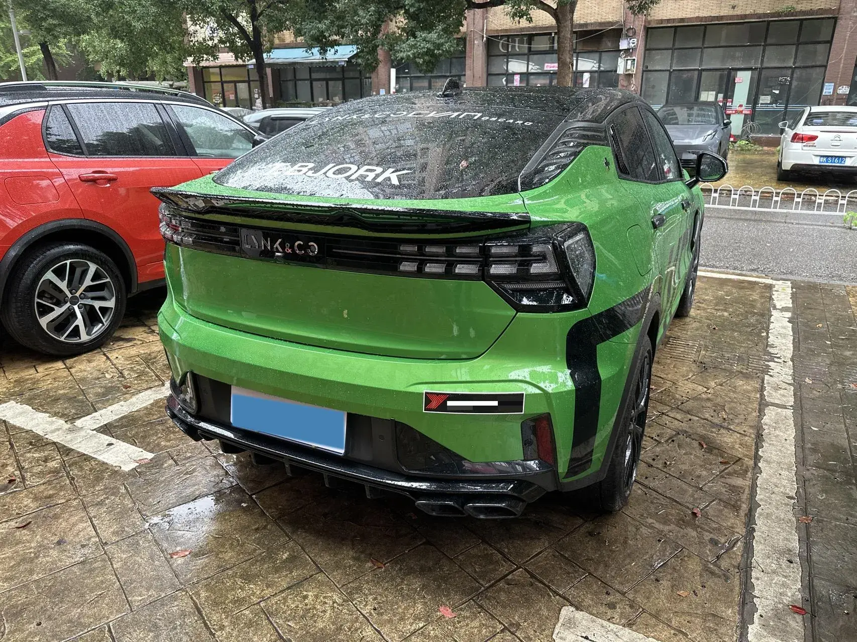 2022 LYNK&CO 05 thumbnail 4