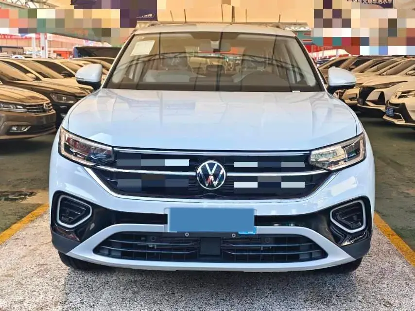 2024 VOLKSWAGEN TAYRON thumbnail 2