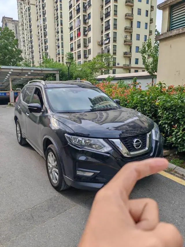 2020 NISSAN X-TRAIL thumbnail 2