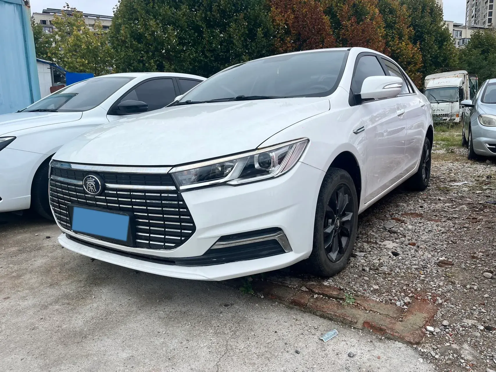 2019 BYD QIN view 1