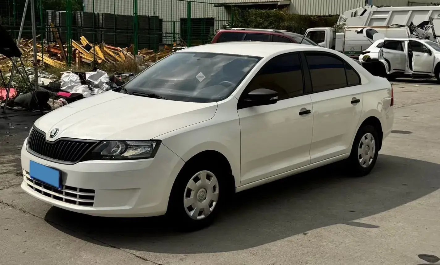 2019 SKODA RAPID view 1