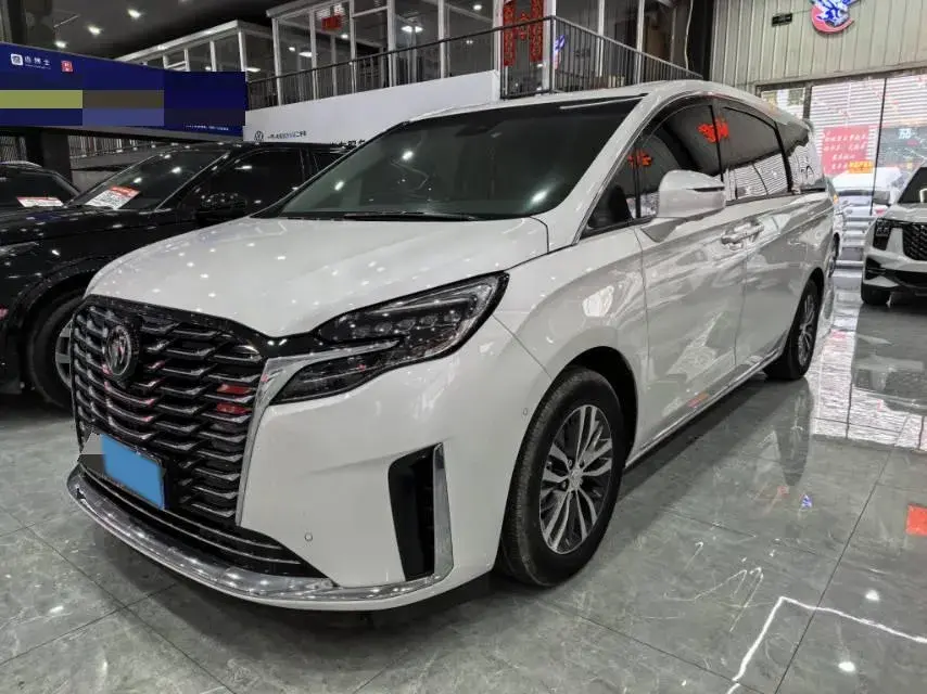 2023 BUICK GL8 view 1