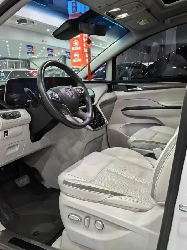 2023 BUICK GL8 thumbnail 4