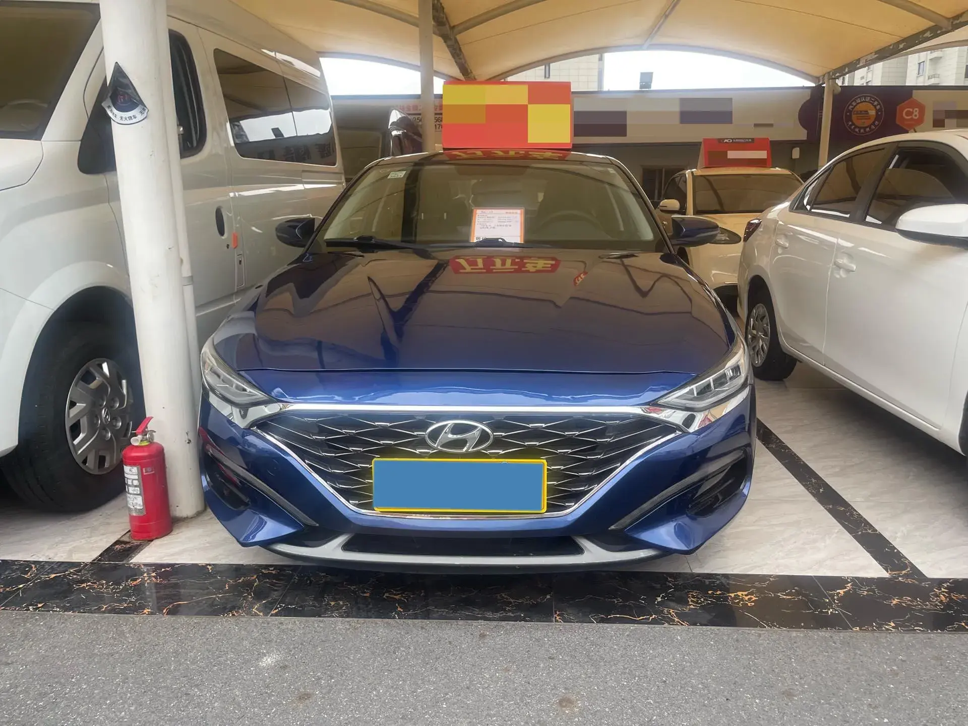 2019 HYUNDAI LA thumbnail 2