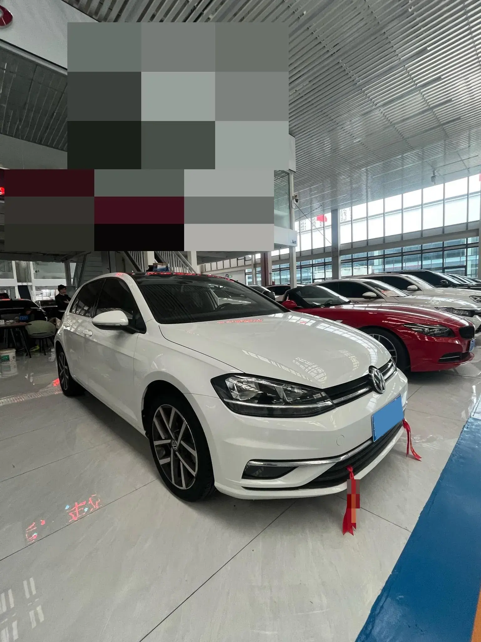 2019 VOLKSWAGEN GOLF thumbnail 3