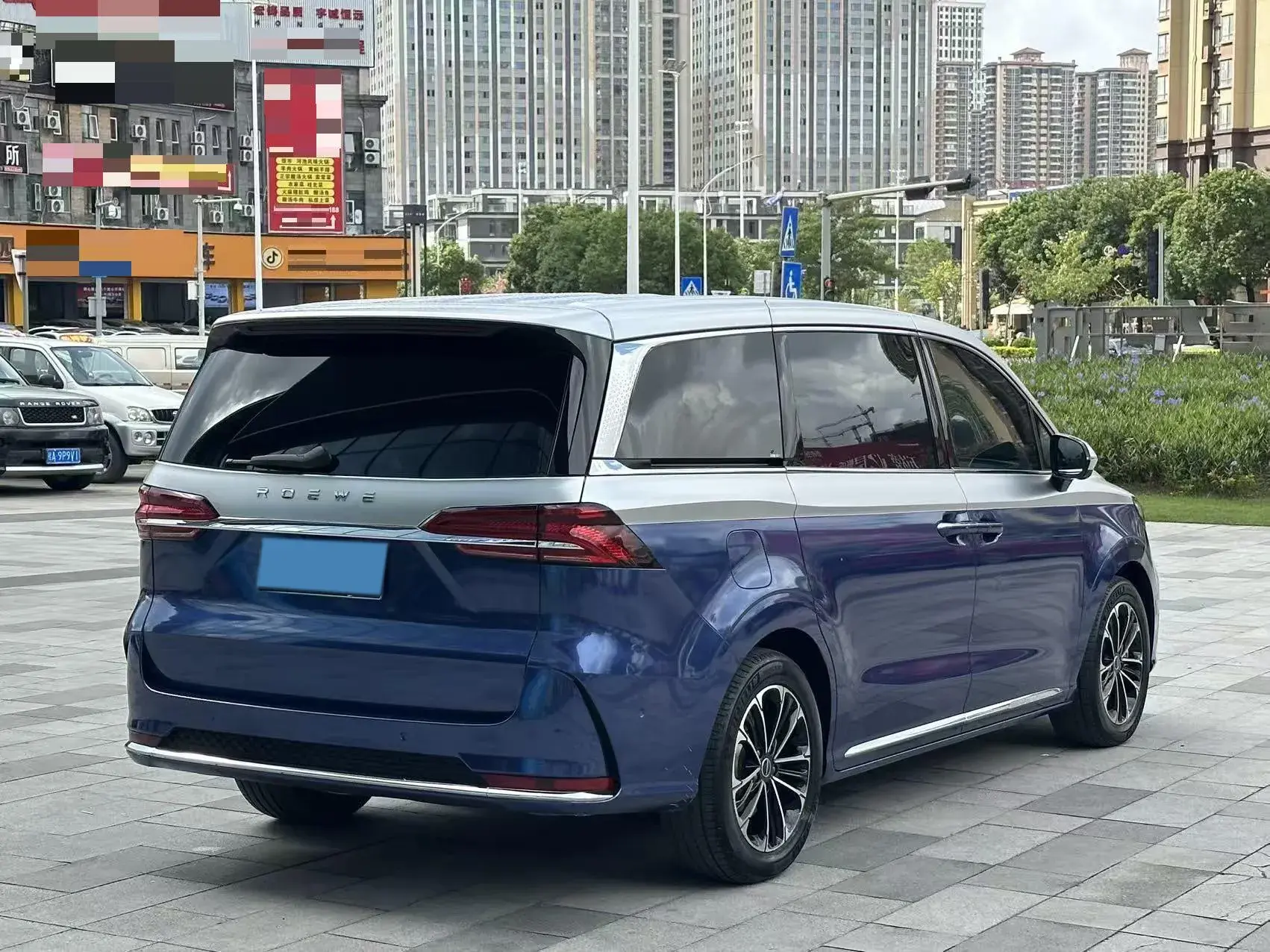 2021 ROEWE IMAX8 thumbnail 3