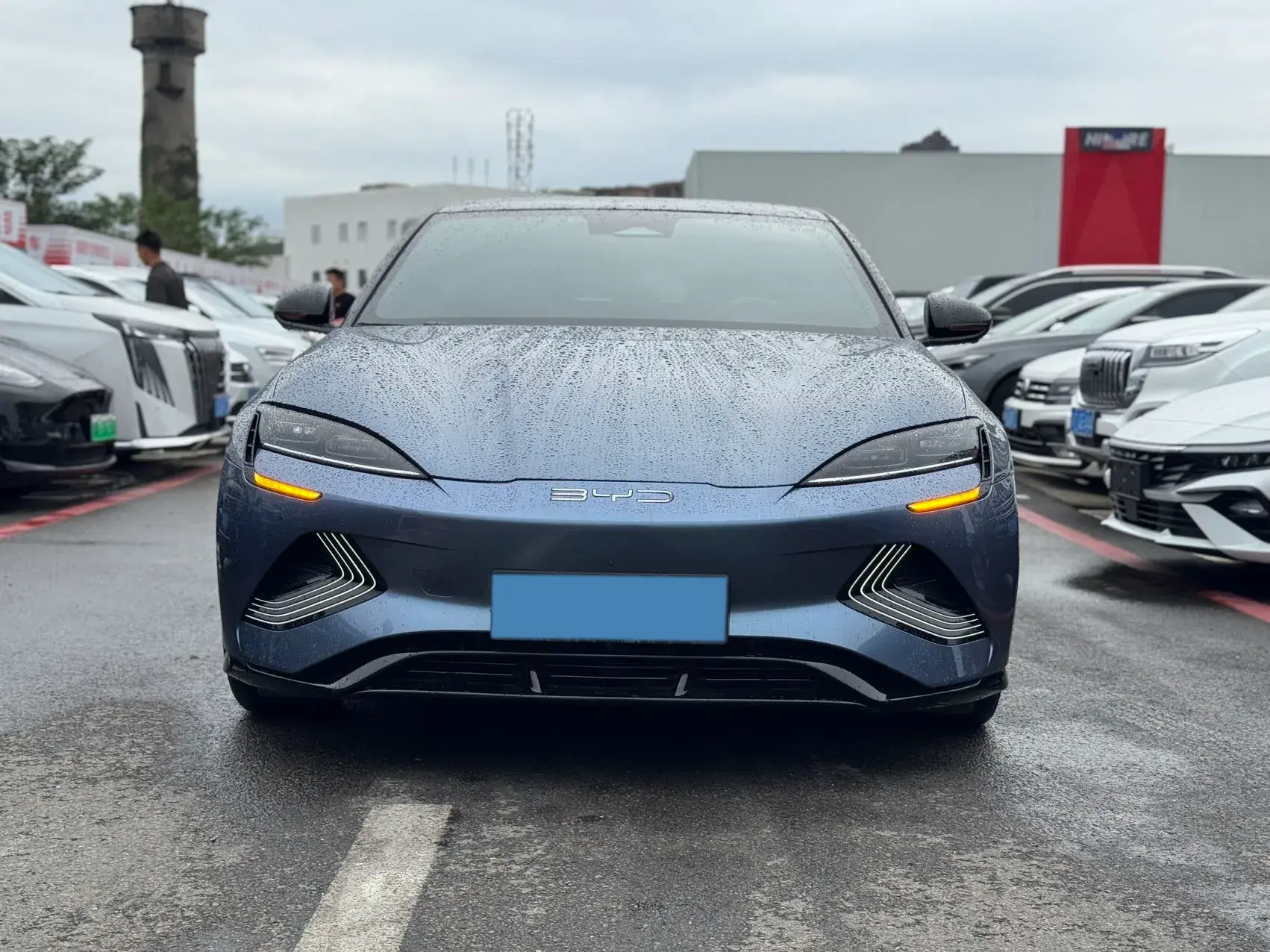 2023 BYD SEAL thumbnail 2