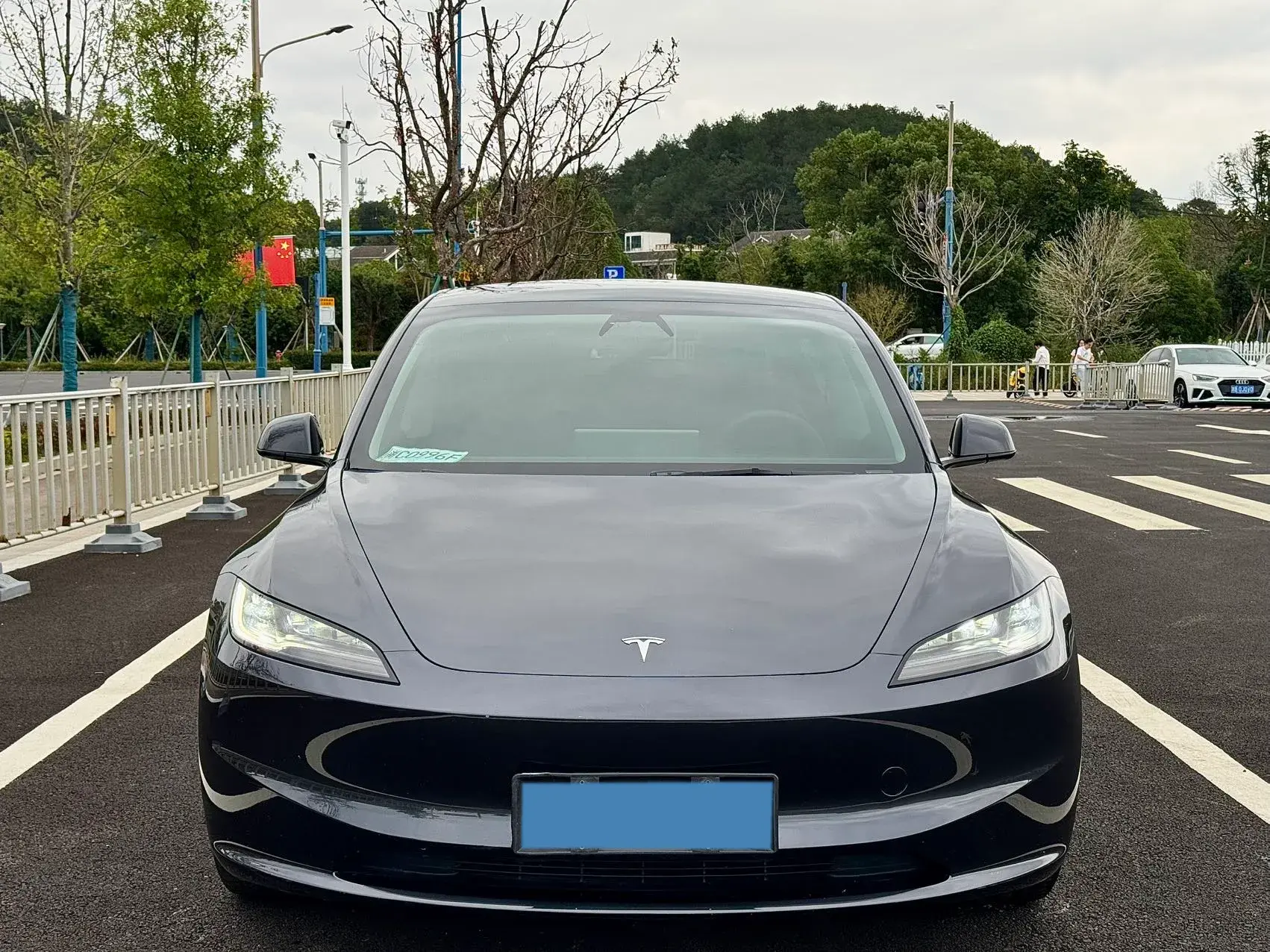 2023 TESLA MODEL thumbnail 2