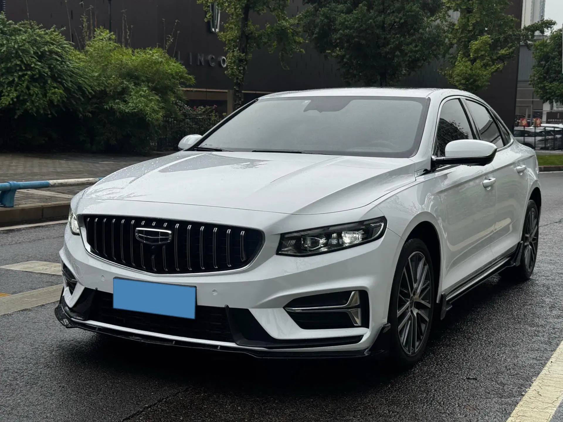 2023 GEELY PREFACE view 1