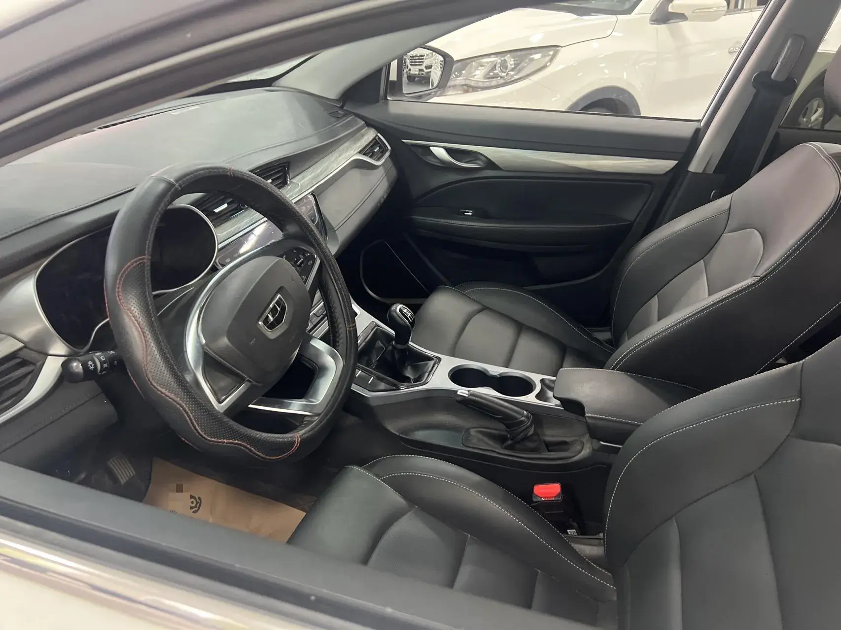 2019 GEELY EMGRAND thumbnail 4