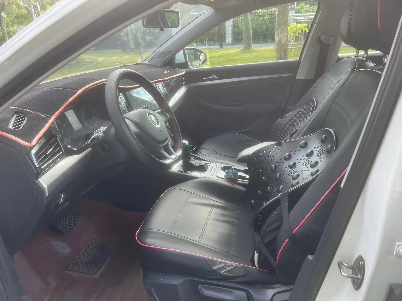 2019 VOLKSWAGEN BORA thumbnail 3