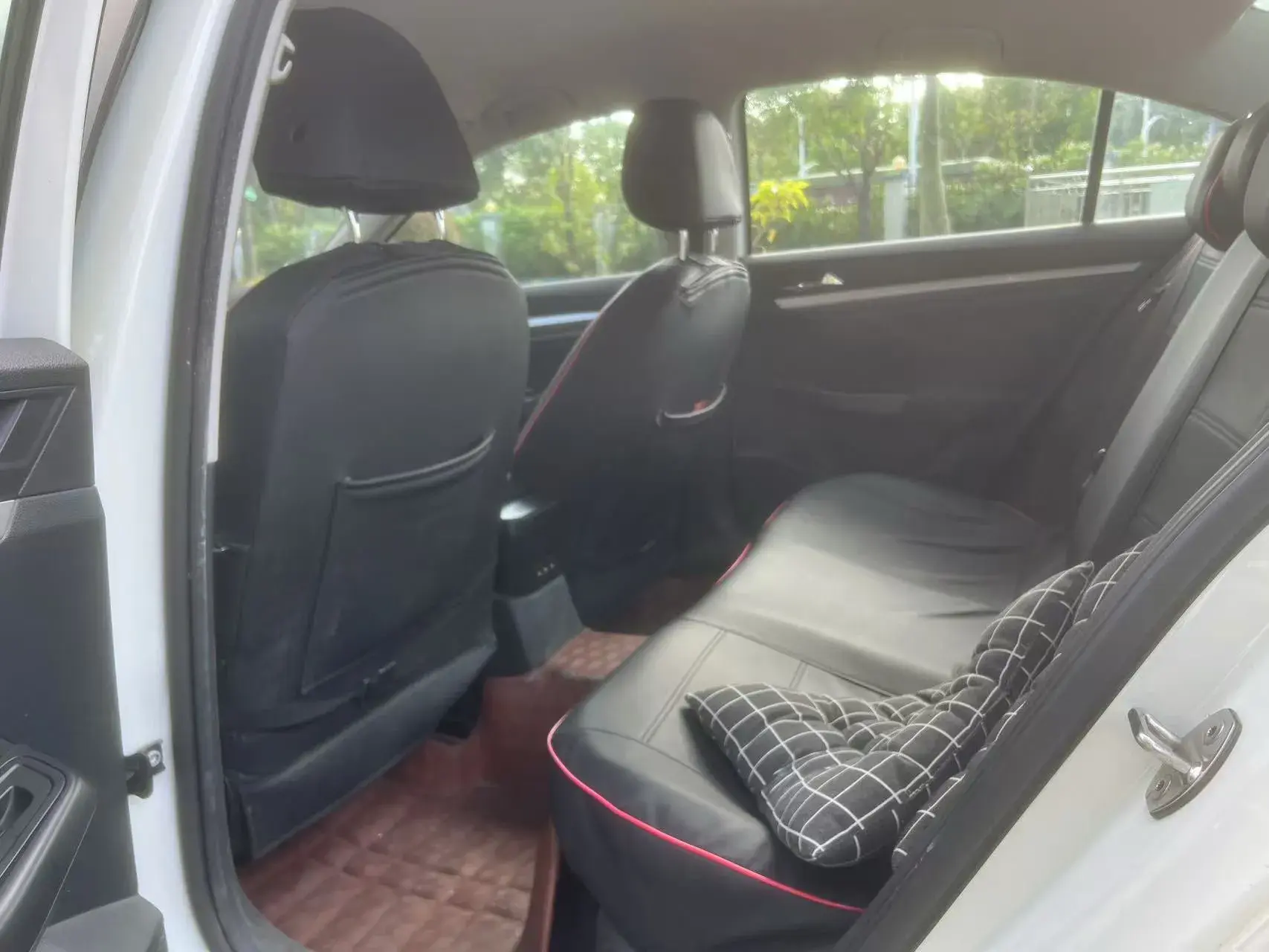 2019 VOLKSWAGEN BORA thumbnail 4