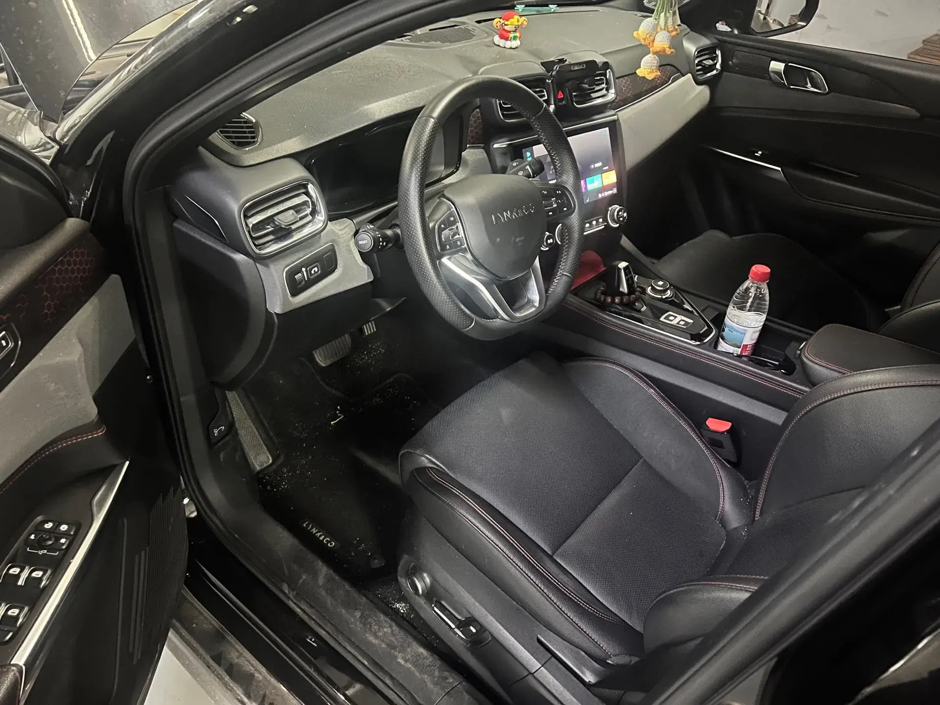 2021 LYNK&CO 03 thumbnail 2