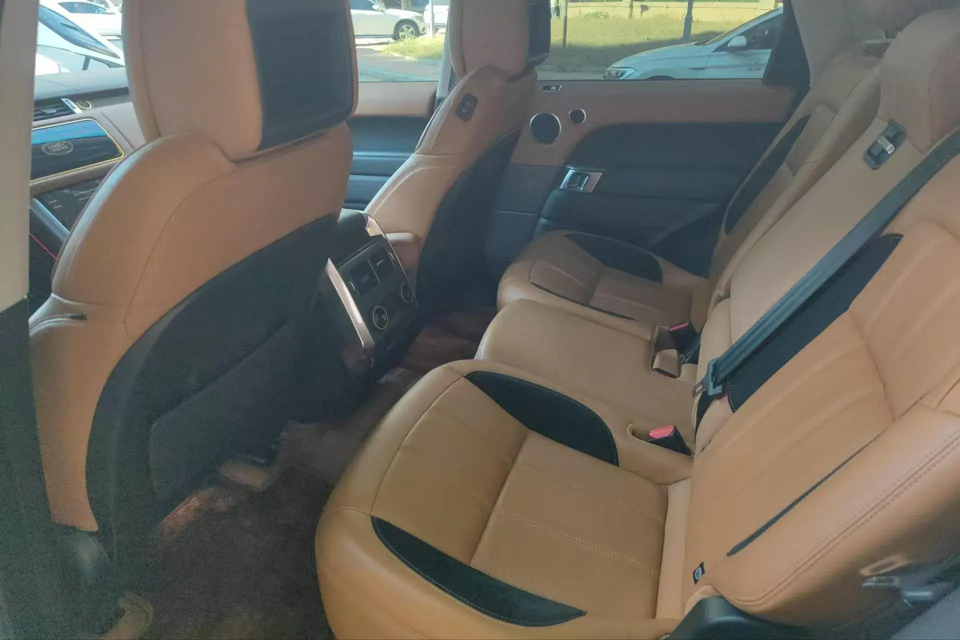 2018 LAND ROVER thumbnail 4