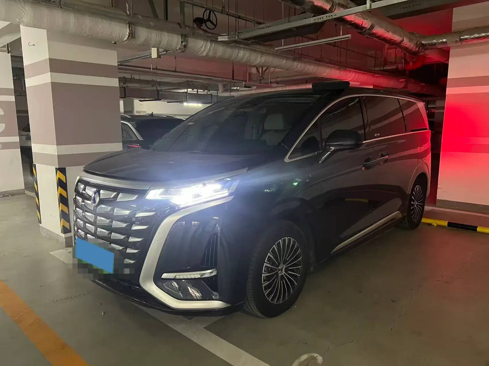 2022 DENZA D9 view 1