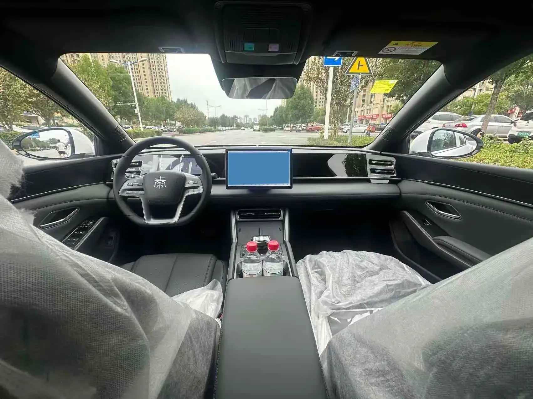 2024 BYD QINL thumbnail 2