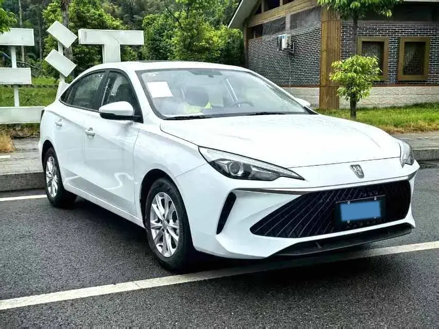 2023 ROEWE I5 thumbnail 3