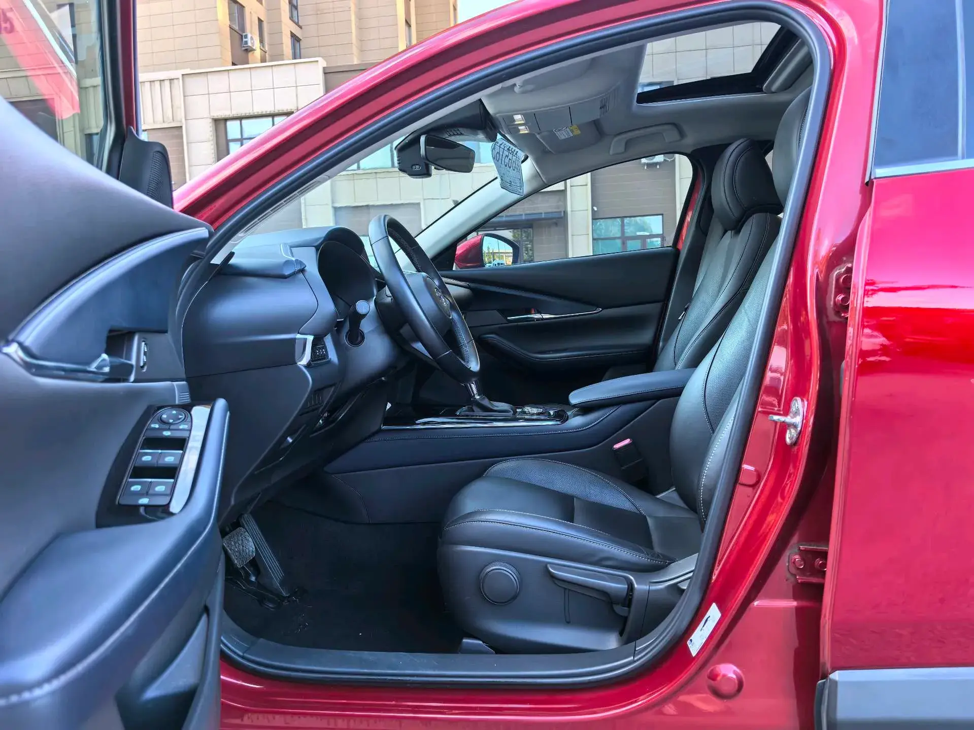 2021 MAZDA CX-30 thumbnail 4