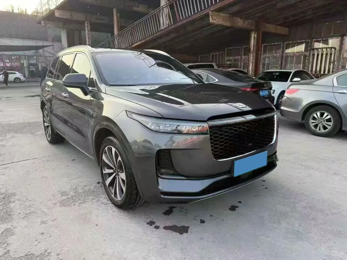 2021 LI ONE thumbnail 3