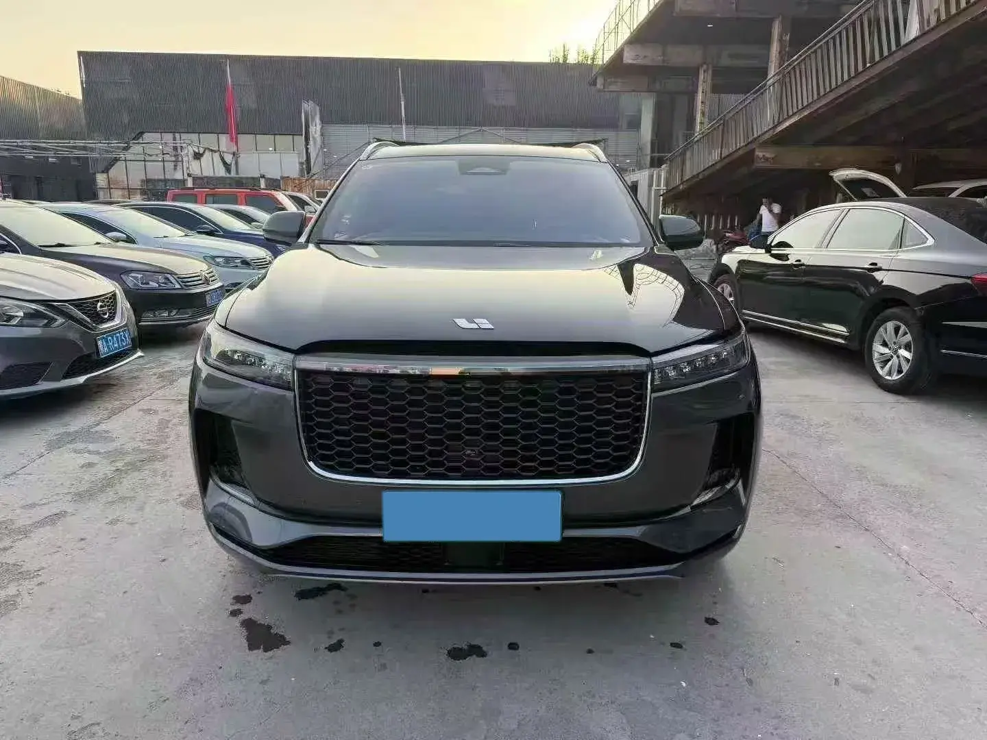 2021 LI ONE thumbnail 2