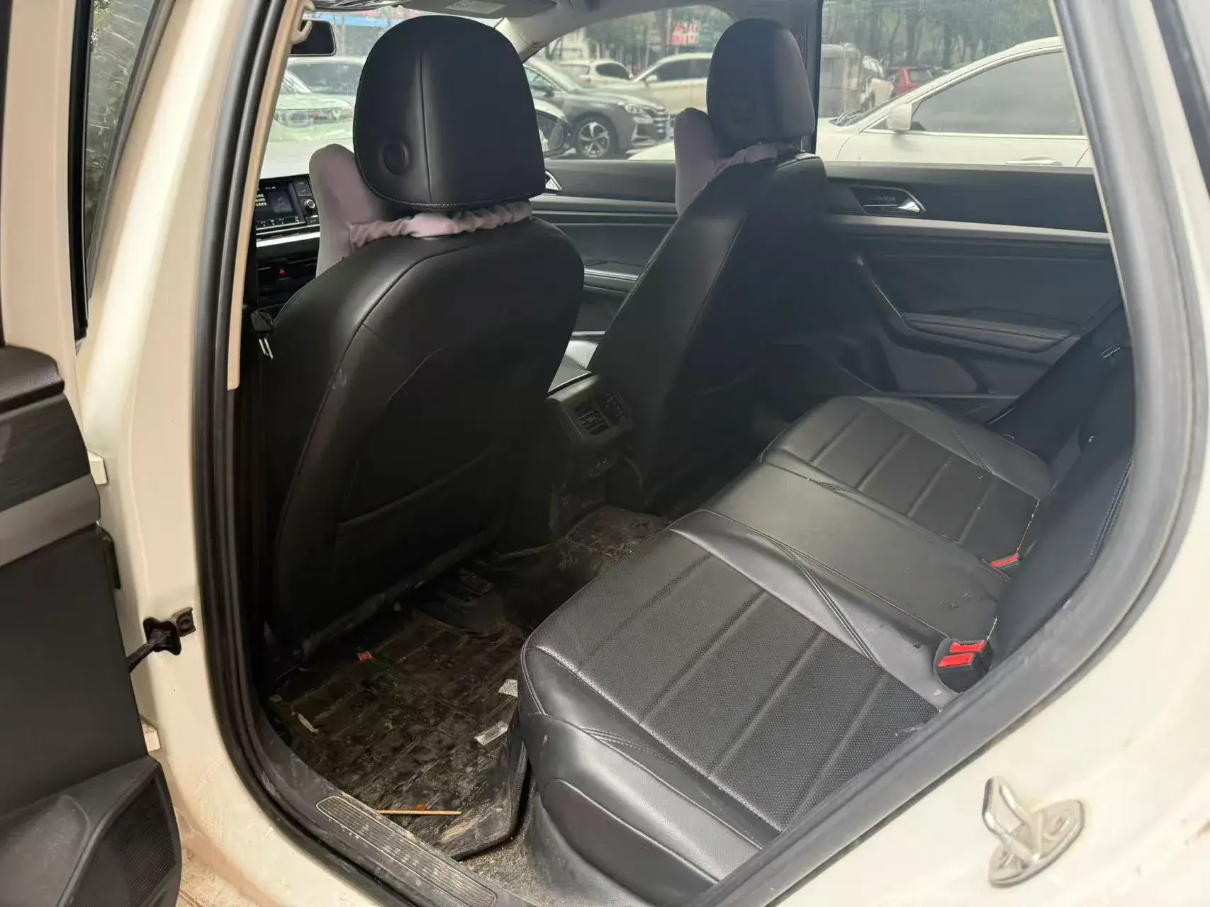 2018 VOLKSWAGEN LAVIDA thumbnail 4