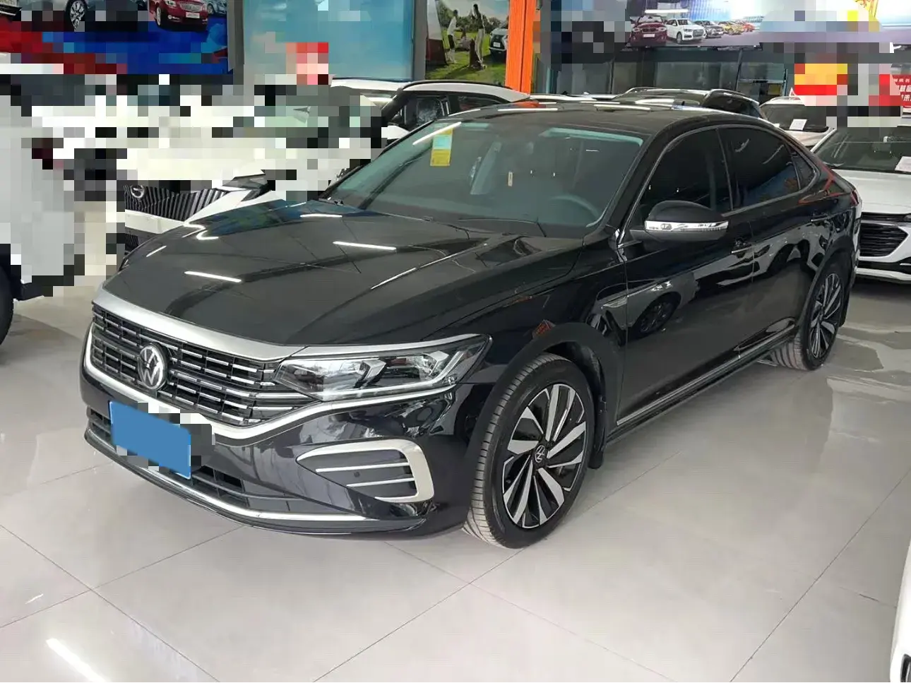 2024 VOLKSWAGEN PASSAT view 1