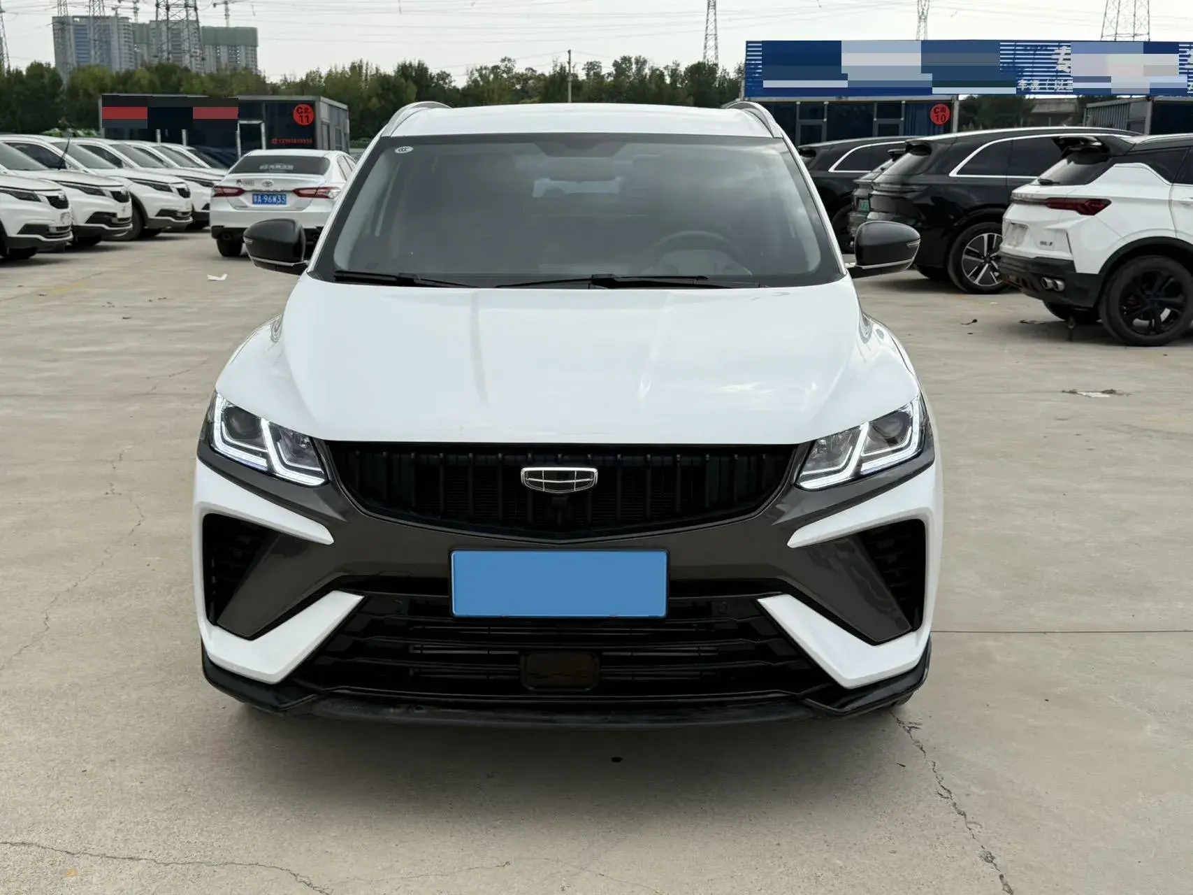 2024 GEELY COOLRAY thumbnail 2