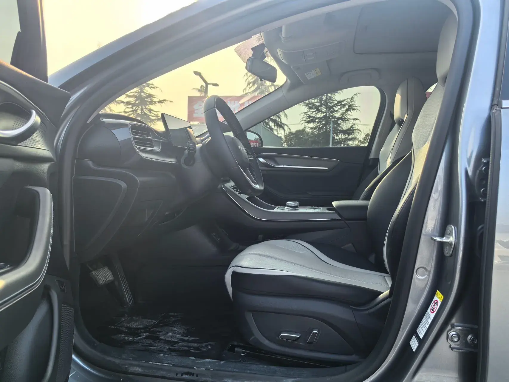 2023 BYD DESTROYER thumbnail 4