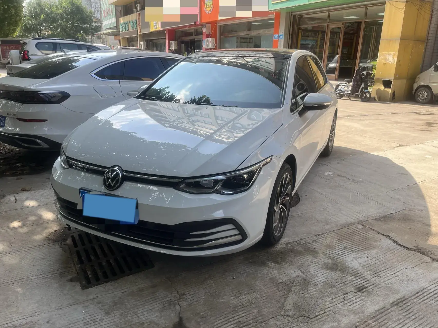 2021 VOLKSWAGEN GOLF view 1