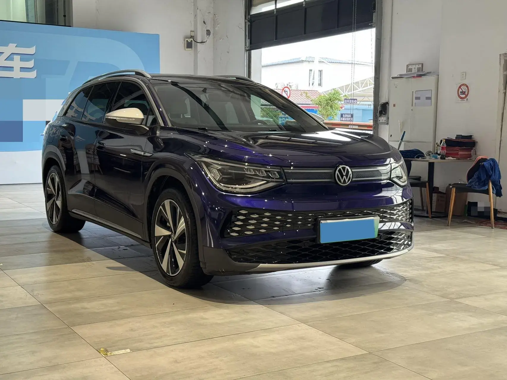 2021 VOLKSWAGEN ID.6 thumbnail 3