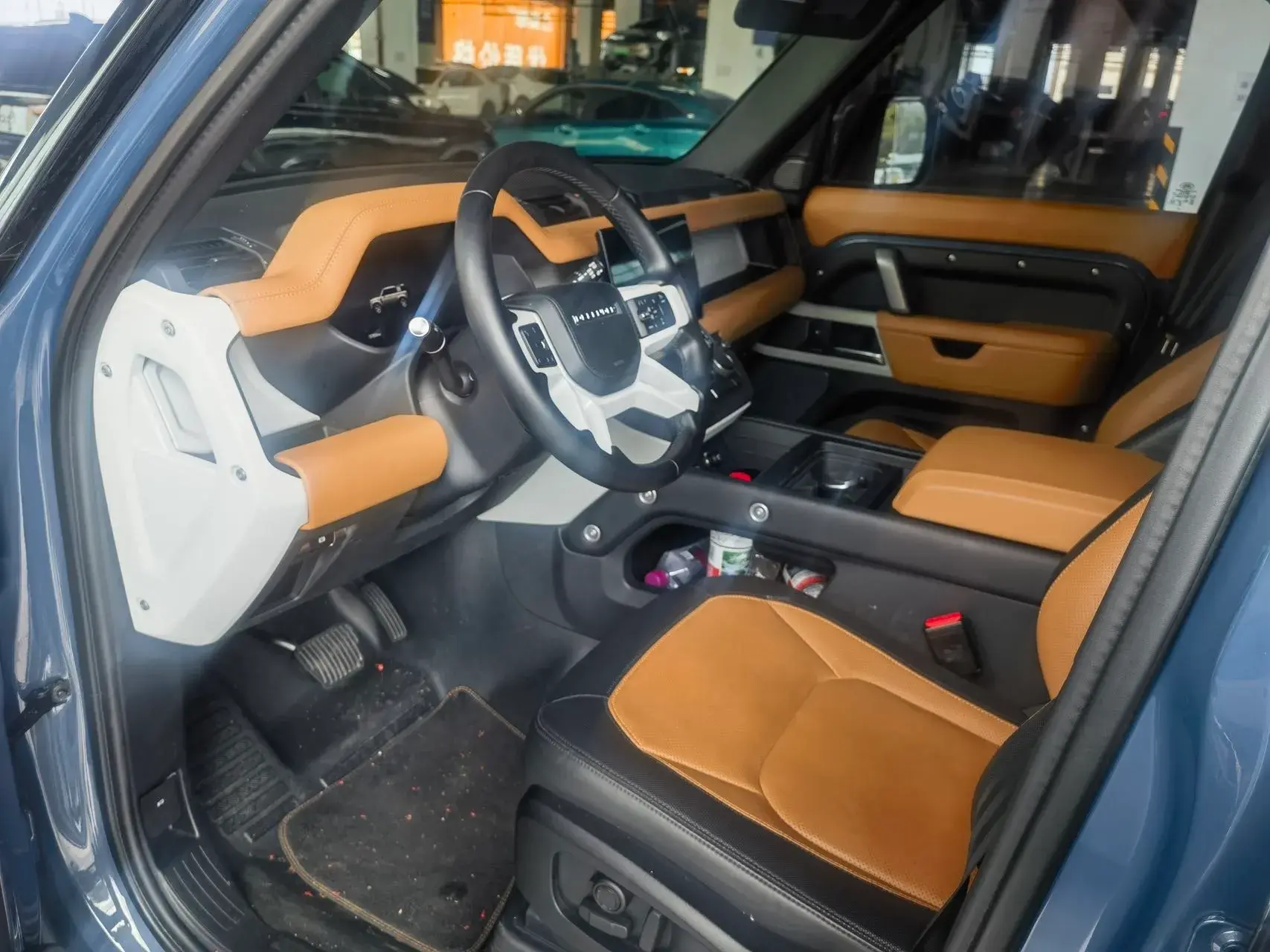 2024 LAND ROVER thumbnail 2