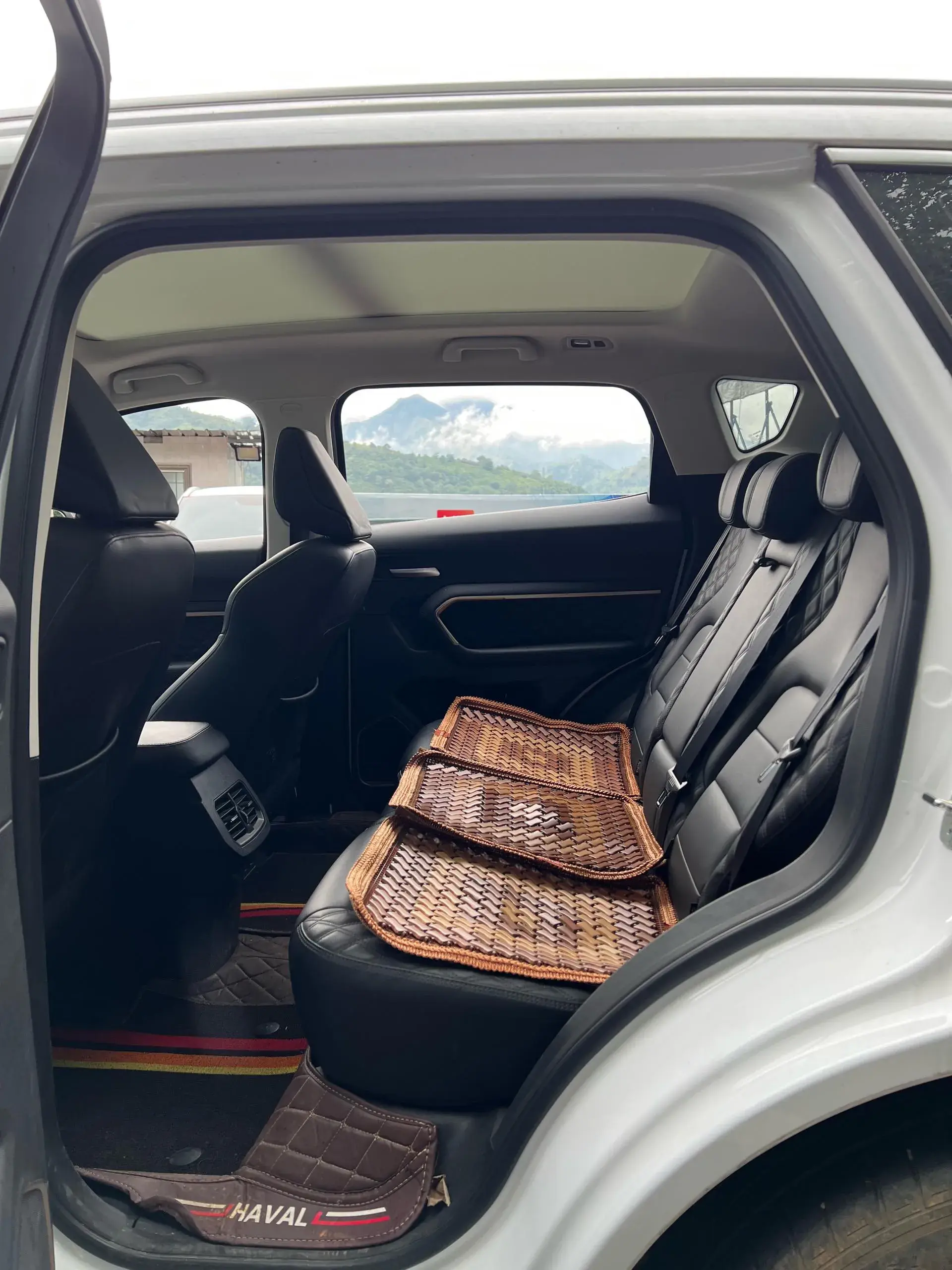 2021 HAVAL H6 thumbnail 3