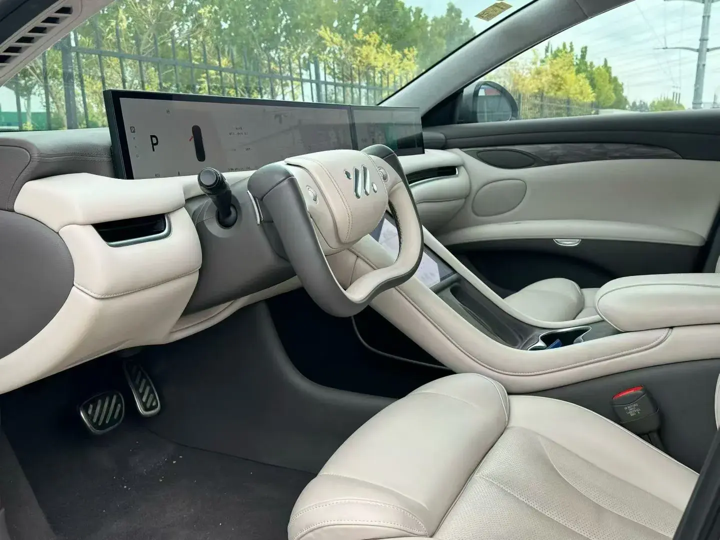 2024 IM L7 thumbnail 4