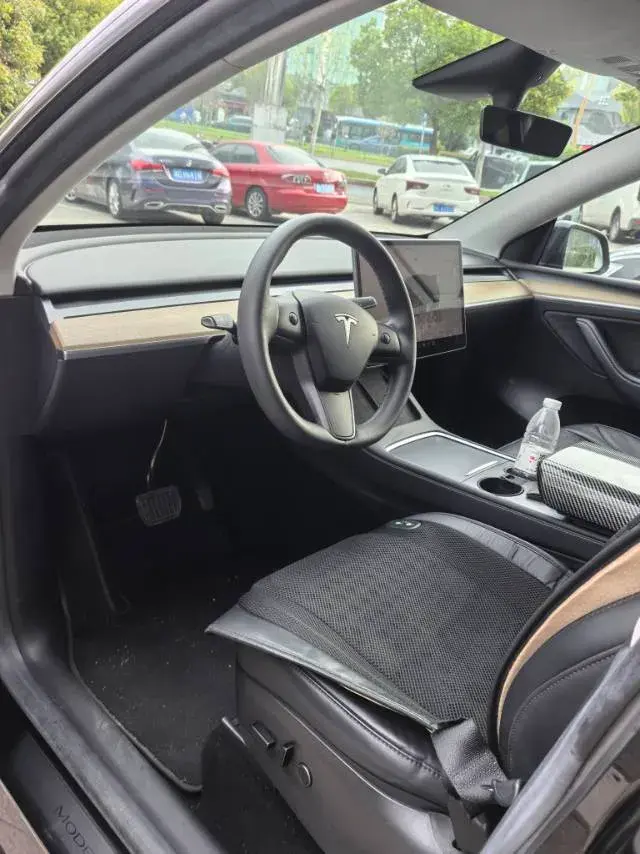 2022 TESLA MODEL thumbnail 2