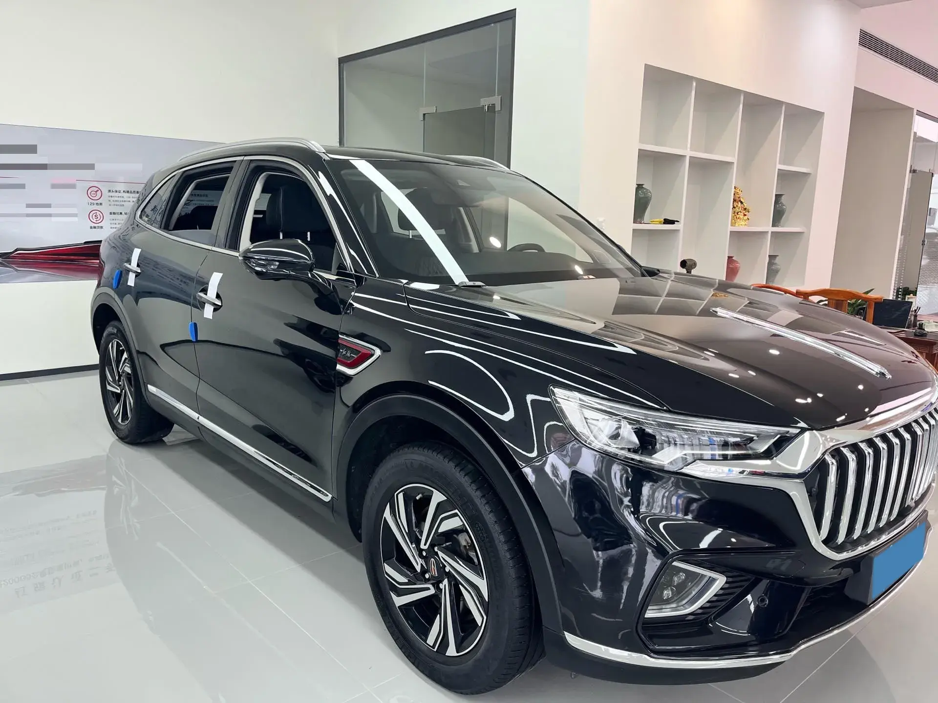 2022 HONGQI HS5 thumbnail 2