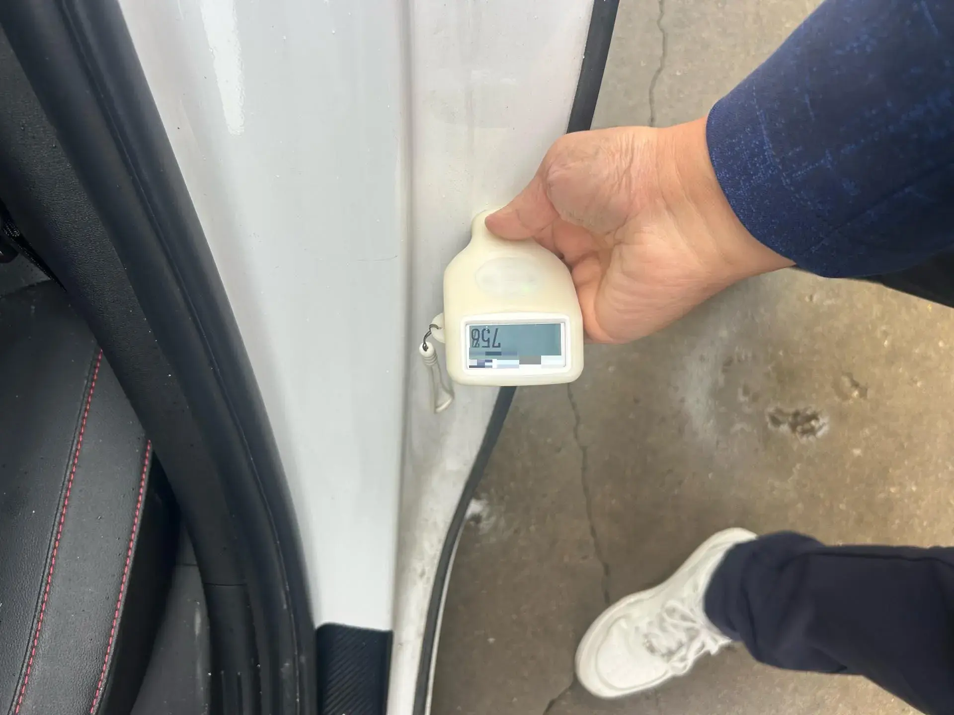 2022 HYUNDAI ELANTRA thumbnail 4