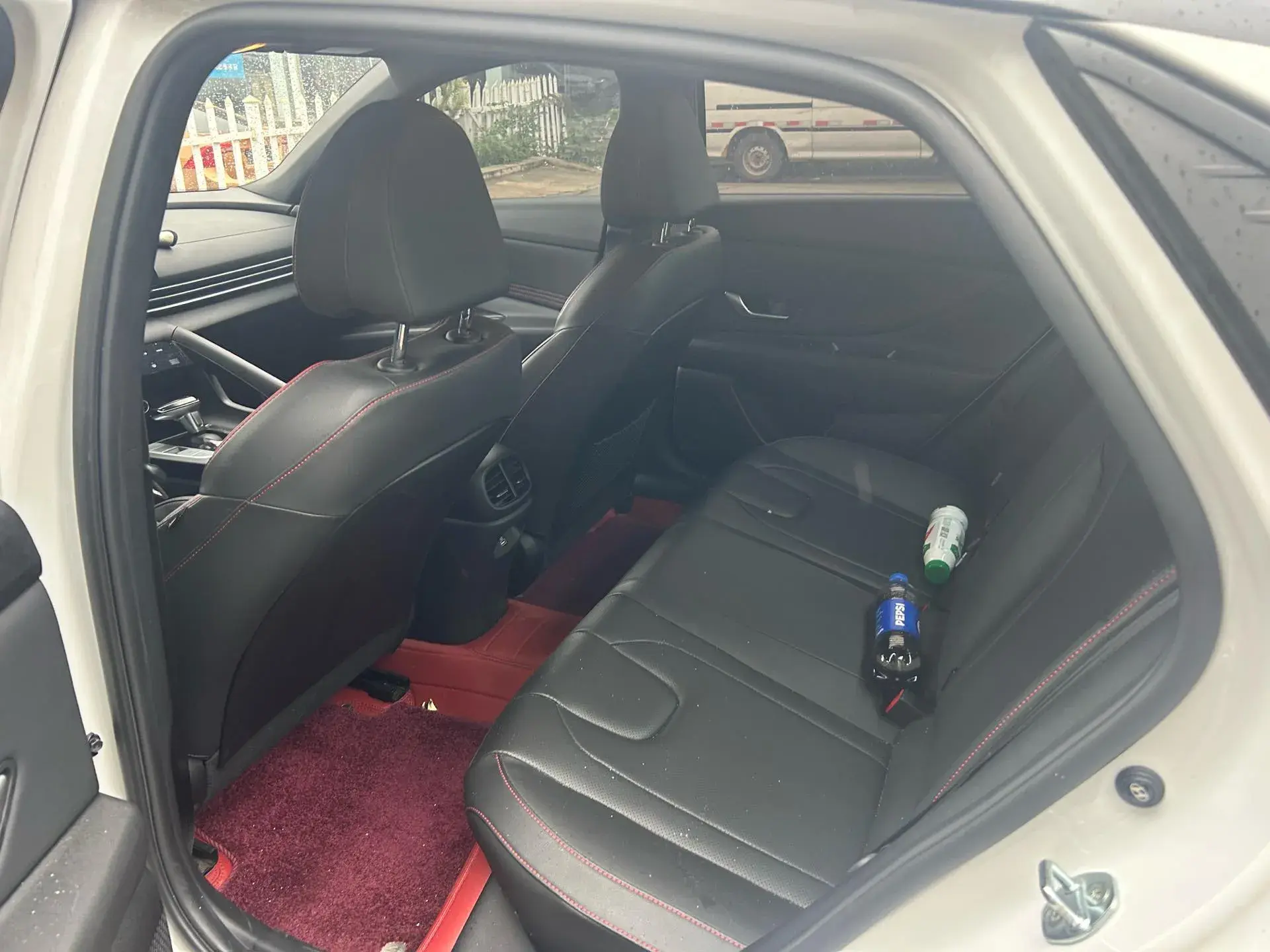 2022 HYUNDAI ELANTRA thumbnail 3