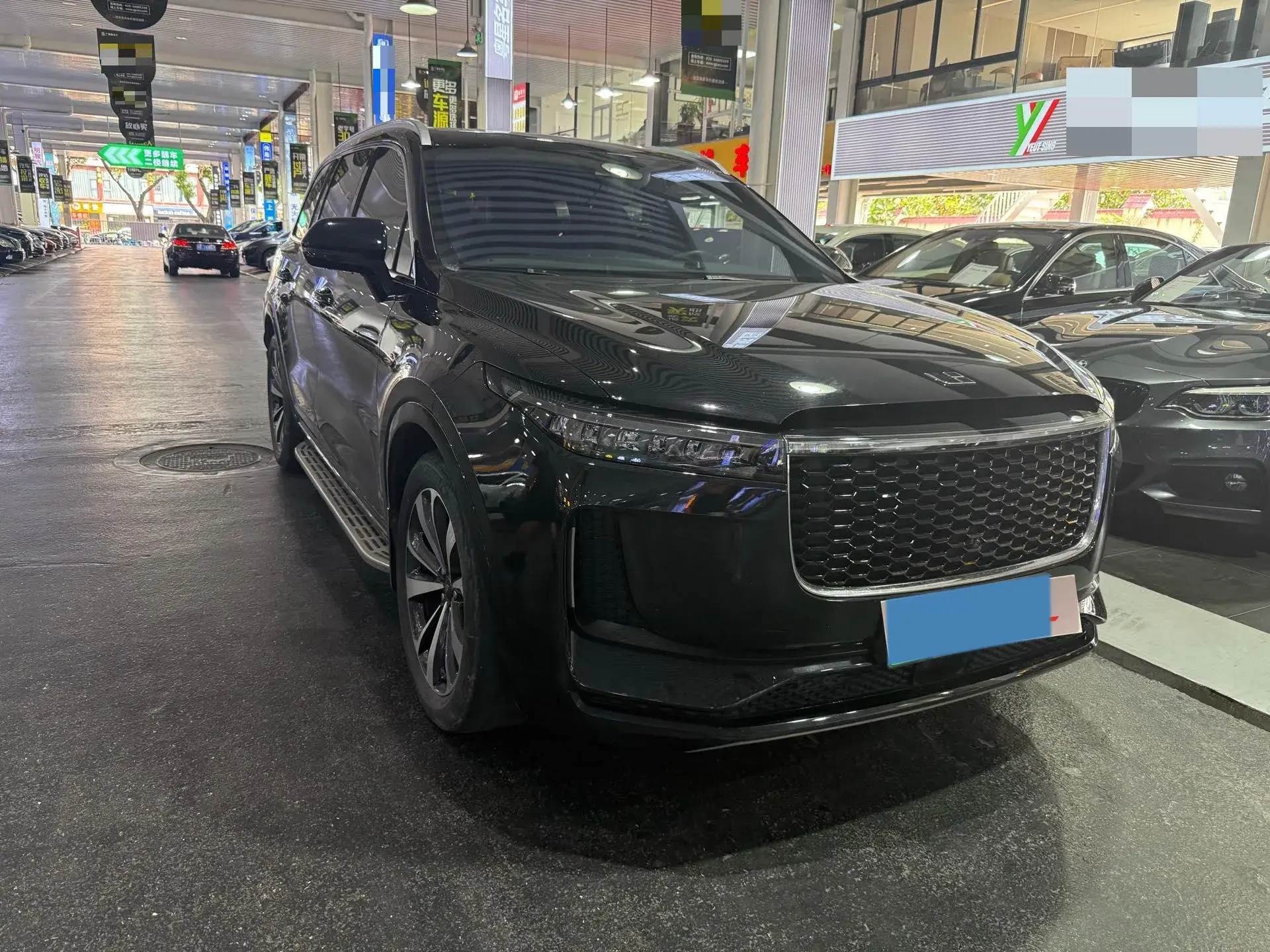 2020 LI ONE thumbnail 2