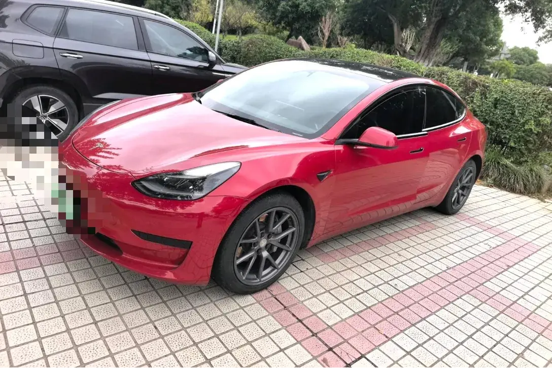2021 TESLA MODEL view 1