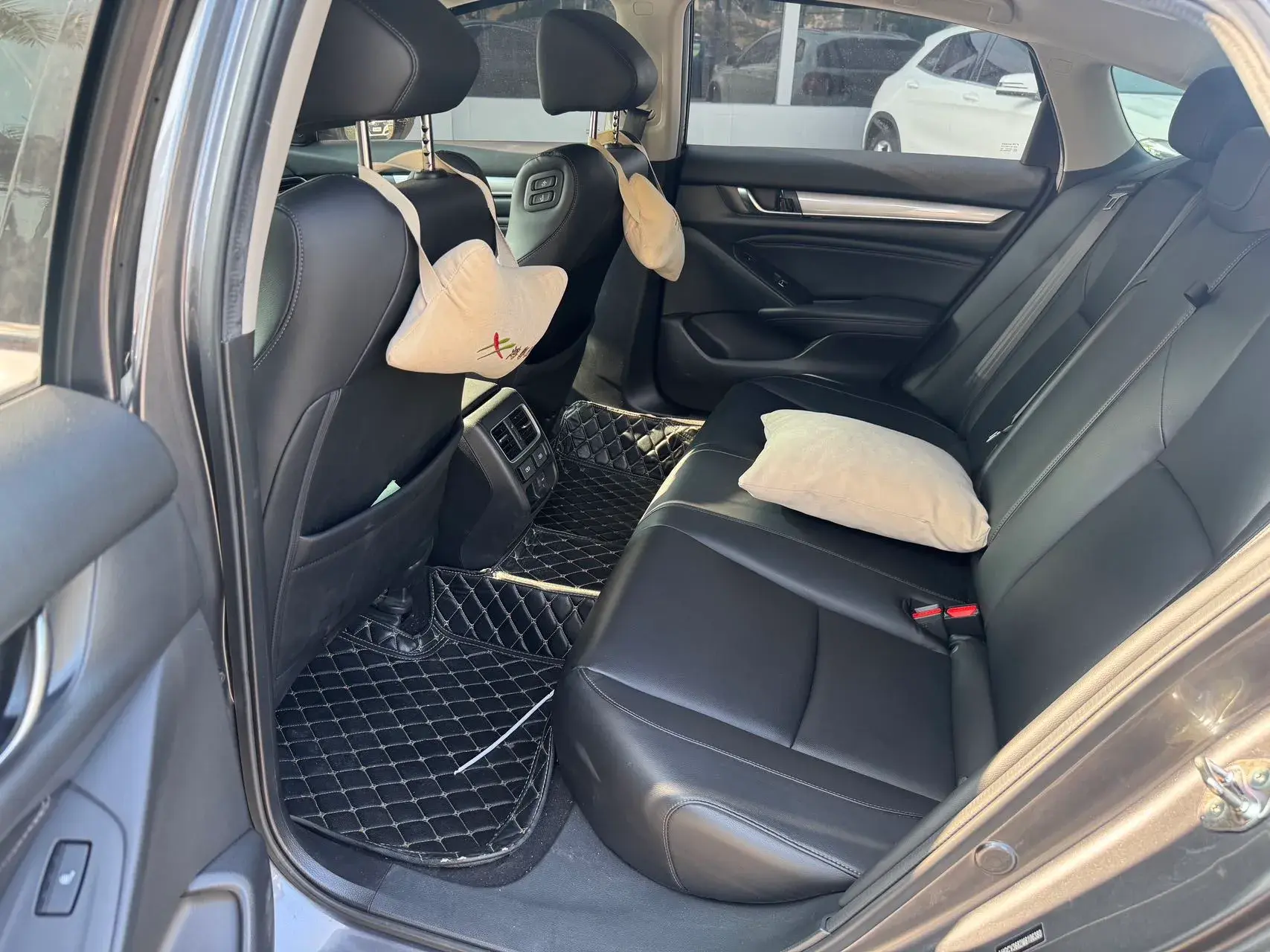 2018 HONDA ACCORD thumbnail 4