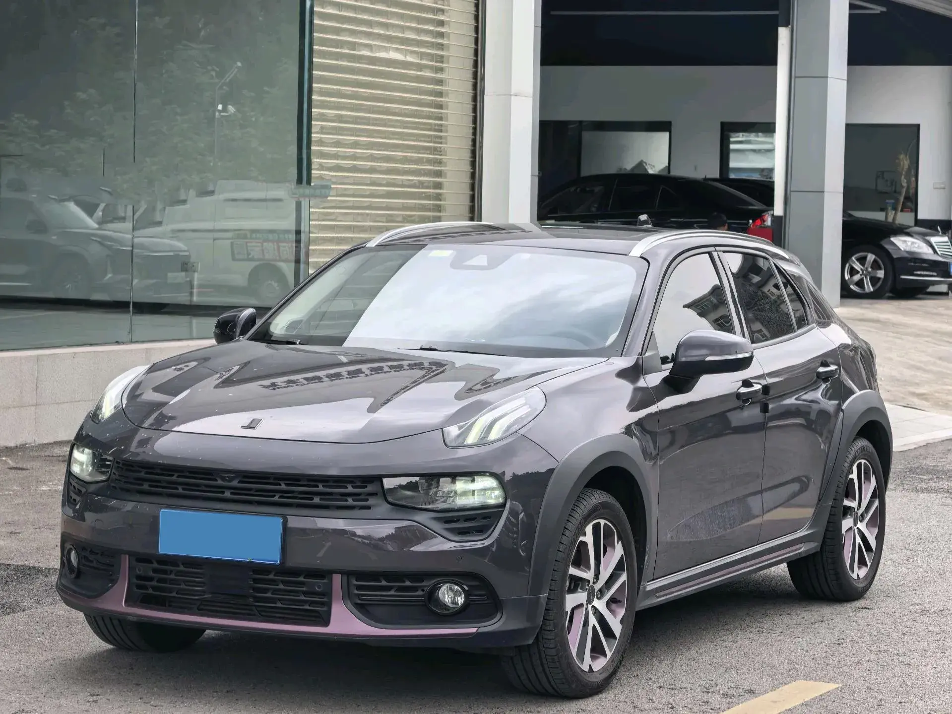 2021 LYNK&CO 02 view 1