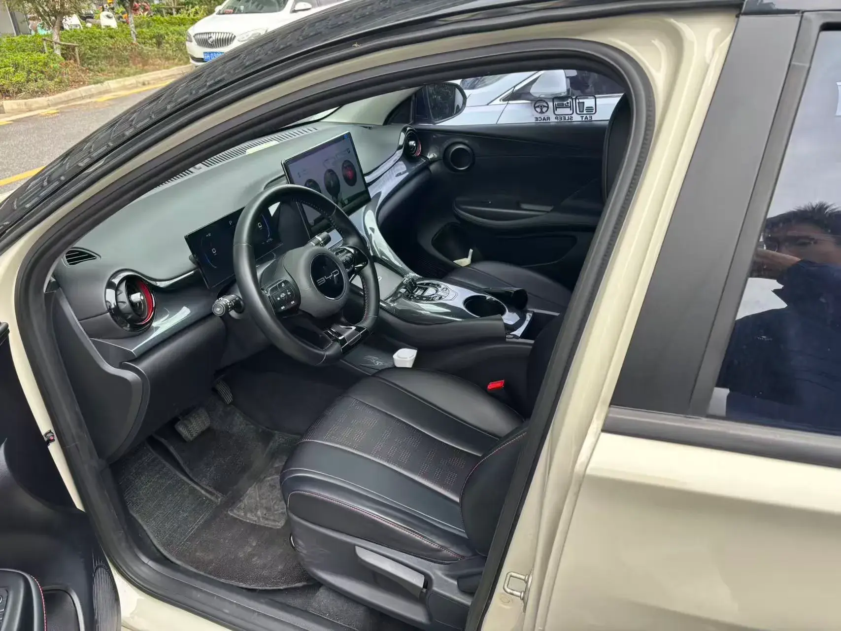 2023 BYD E2 thumbnail 2