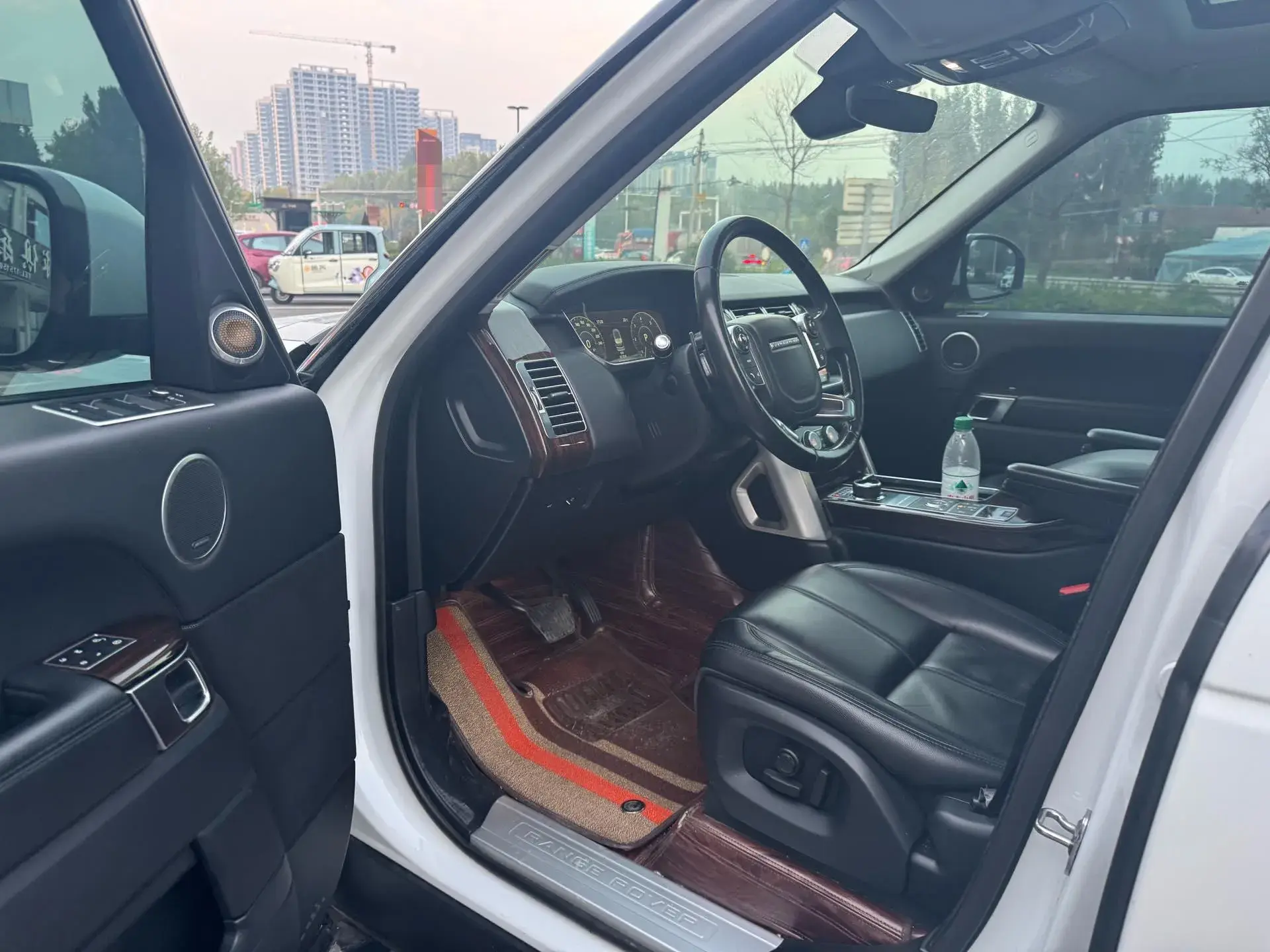 2016 LAND ROVER thumbnail 3