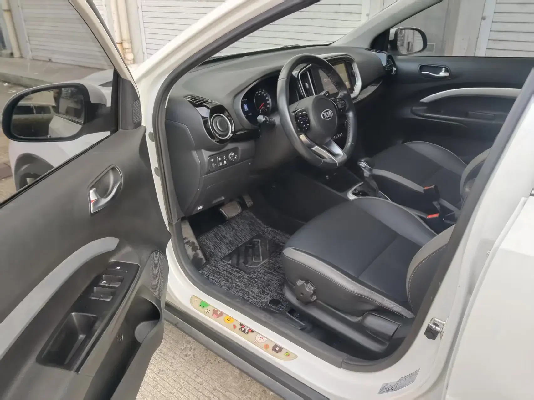 2019 KIA KX1 thumbnail 4